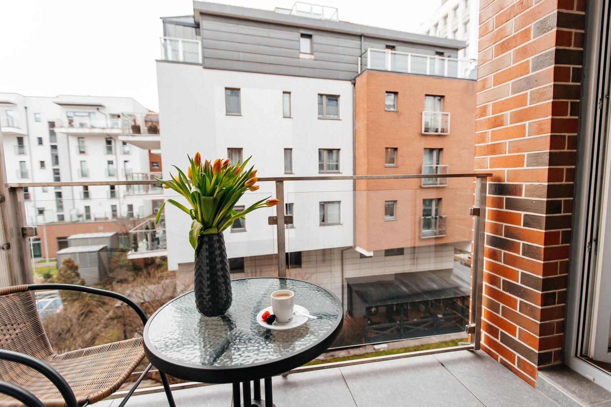 Maya'S Flats & Resorts 42 - Swietej Barbary Gdańsk Exterior foto